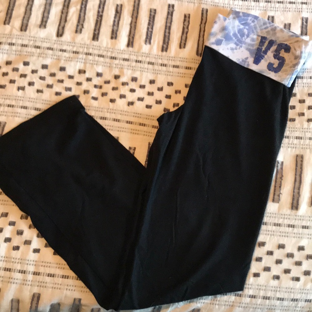 VS Bootcut Yoga Pants